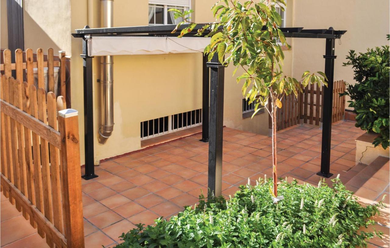 Cozy Home In Olivares With Outdoor Swimming Pool Εξωτερικό φωτογραφία