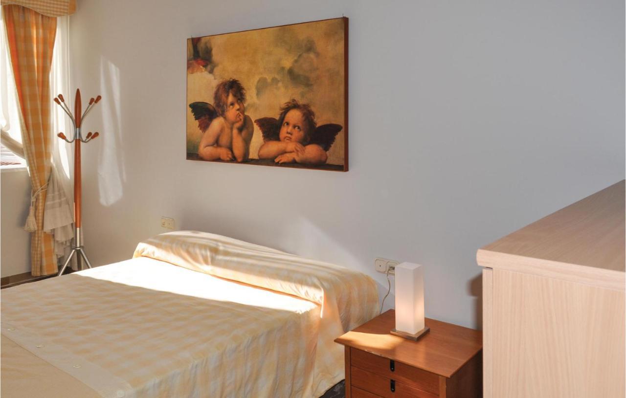 Cozy Home In Olivares With Outdoor Swimming Pool Εξωτερικό φωτογραφία